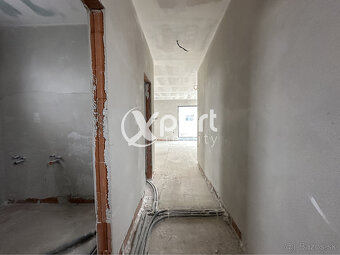 NOVOSTAVBA 4- IZBOVÉHO RODINNÉHO DOMU - 6