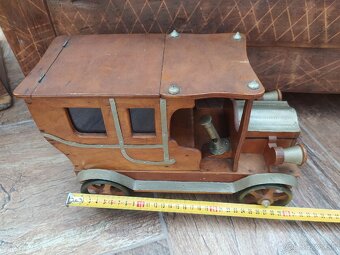 Zásobník na cigary drevené auto - 6