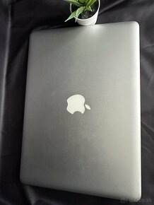   MacBook Pro 13 hliníkový koniec roka 2008 - 6