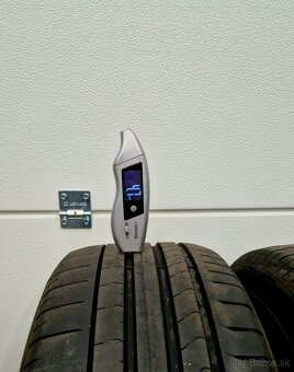 235/45r18 Pirelli Pzero - 6