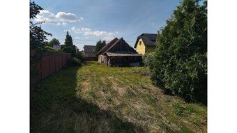 Na predaj starší rodinný dom s veľkou záhradou - 6