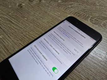 Iphone 8 256gb plnefunkcny s novou bateriou ma len bezne zna - 6