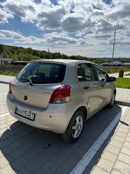 Toyota Yaris 1.0 VVT 2010 - 6