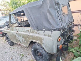 Uaz 469 - 6