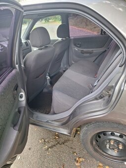 Hyundai Accent - 6