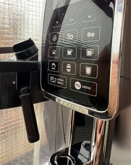 Automatický kávovar Delonghi Dinamica - 6