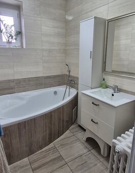 ZNÍŽENÁ CENA Dom so znaleckým posudkom a EC - 6