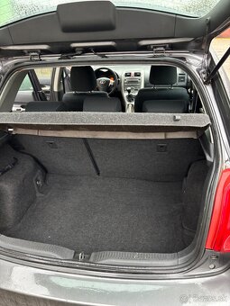 Toyota Auris 1.6 benzín 91kw - 6