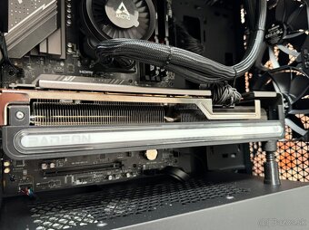 Ryzen 9 7900X\32GB\RX 7800XT\SSD\1000W Zdroj - 6