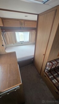 Obytny prives Roller Palace 400 - strieska, Truma - 6