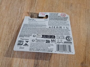 Mercedes Benz 2025 Hot Wheels - 6