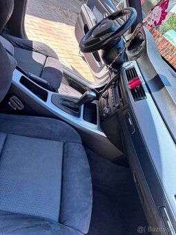 🚗 Predám BMW rad 3 Sedan (E90) 320d LCI M-Packet - 6
