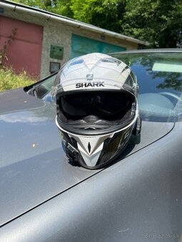 Helma Shark s900 - 6