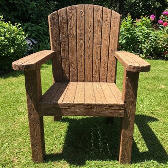 Záhradné betónové posedenie v imitácii dreva - 6