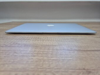 MacBook Air (13-inch, 2015) /Intel Core i5/8GB RAM/128GB SSD - 6