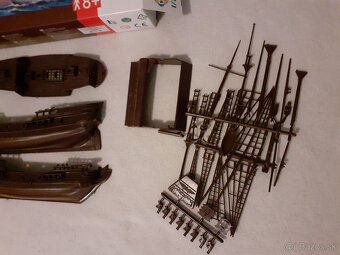 Plastikový model lode Black Falcon 1/120 SMER - 6