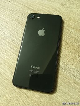 iPhone 8 / 128GB Super stav - 6