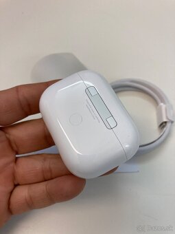 Originálne Apple Airpods Pro 2 Generácie USB-C MTJV3ZM/A - 6