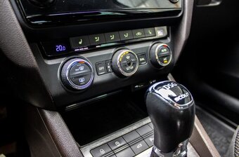 Škoda Octavia Combi 2015 - 6