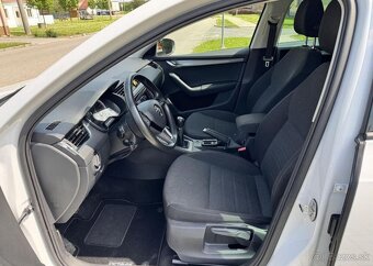 Škoda Octavia 1.5 TSI SOLEIL COMBI benzín manuál 110 kw - 6