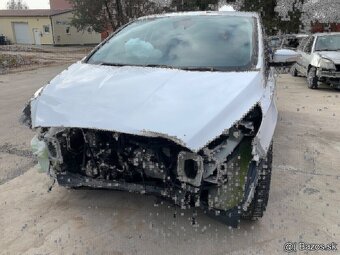 Rozpredam Ford S-Max 2015 TDCI 88kw 2015 UCFB - 6