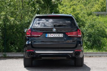 BMW X5 xDrive30d A/T 190KW . - 6