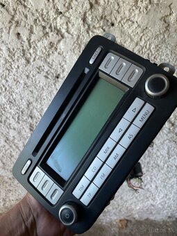 original vw autoradio RCD500 mp3 so zabudovanym CD menicom - 6