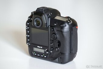 NIKON D5 + bohaté příslušenství - 6