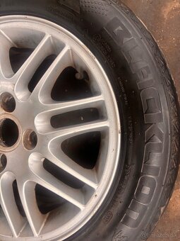 Elektróny 4x108 - 6