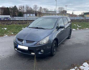 Mitshubishi Grandis 7-miestne - 6
