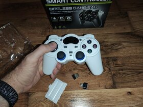 NOVY bezdrotovy gamepad - 6