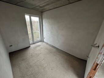 Ponúkame na predaj rozostavaný rodinný dom v obci Báč - 6