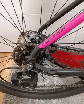 Krasny moderny bicykel znacka Corpha cyclision 3M - 6