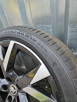Letní alu kola Aniara 19" Škoda Superb 235/40 R19 - 6