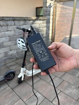 Predám 2 kusy elektrokolebežky po 60 euro/Kus. - 6