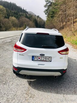 Ford Kuga 1.5 ecoboost titanium 110kw r.v . 2015 - 6
