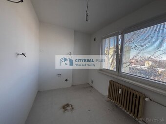 Ponúkame Vám na predaj čiastočne prerobený 3 izbový byt v me - 6