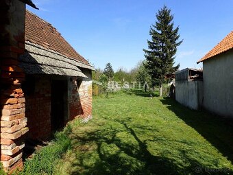 Starší rodinný dom s veľkým pozemkom 1301 m2 Štefanov - 6