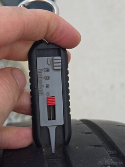 Letná sada 245 45 R18 Mercedes E W213 - 6