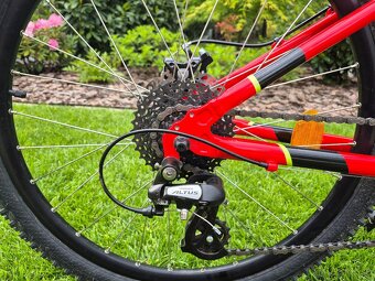 Predám detský horský bicykel 24" Rockrider ST900 - 6