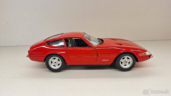 1:18 FERRARI GTB/4 DAYTONA - 6
