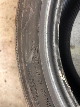 Predám 215/50r17 2ks hankook 2ks michelin - 6