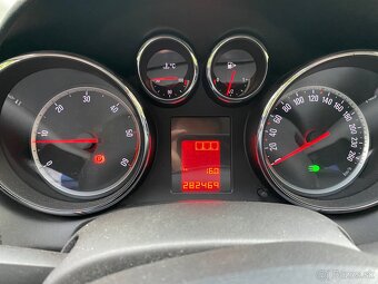 Opel Astra J SportsTourer - 6