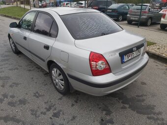 Hyundai Elantra 1.6i 16V Comfort - 6