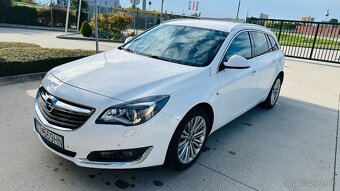 INSIGNIA SPORTS TOURER SW - 6