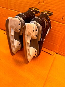 BRUSLE BAUER SUPREME S 35 vel. 35/2 D - 6