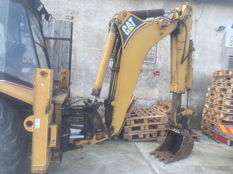 CAT 438B - 6