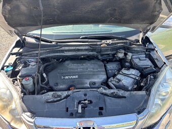 Honda CR-V 2,2 d - 6