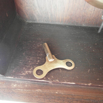 Nástenné hodinny Mauthe - 6