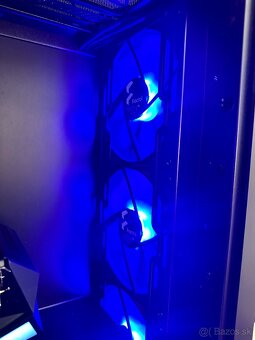 Ryzen 7 7800X3D RX 9070 XT 16GB 32GB RAM 2TB M.2 850W - 6